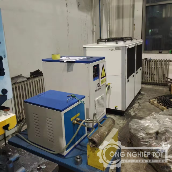 hình ảnh máy làm lạnh nước chiller